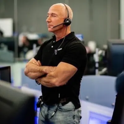 Jeff Besos AWS outage meme template