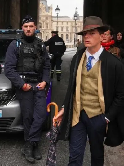 Louvre Detective meme template