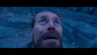 willem dafoe looking up meme template